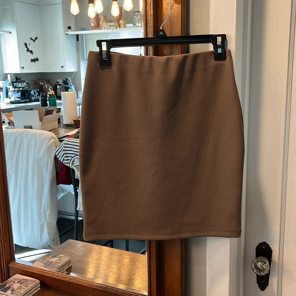 Forever 21 mocha brown pencil skirt